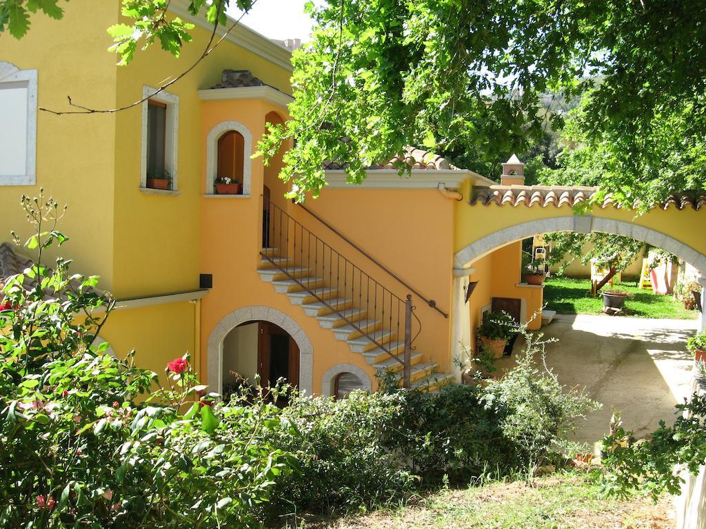 Le Roverelle Ilbono Exterior photo