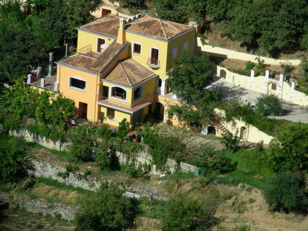 Le Roverelle Ilbono Exterior photo
